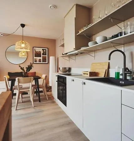 Hotel apartamentowy Bris